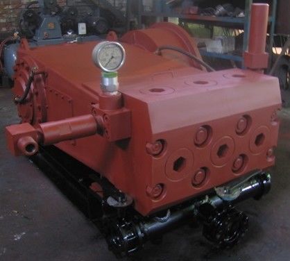 300KW, przepływ 13-80m³ / M, 10-70MPa, pompa szczelinowa do płukania / cementowania szybów naftowych